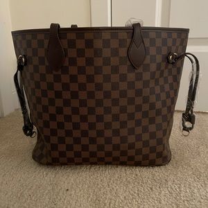 Mua Kate Checkered bag MM size